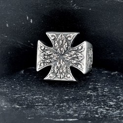 Prsten stříbrný - Maltézský kříž povrch kůra