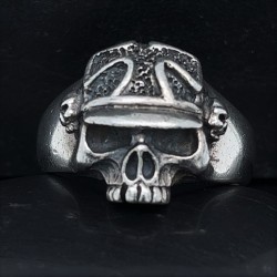 Prsten stříbrný - Lebka helma kříž